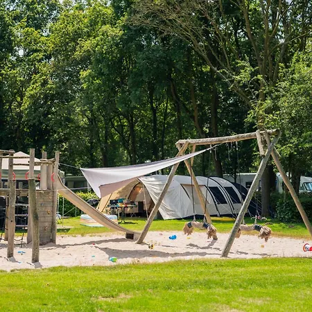 Water Cube 4 Persons #512 Vakantiehuis